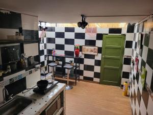 Nhà bếp/bếp nhỏ tại Apartamento 201 completo Chía Norte +11 ảnh