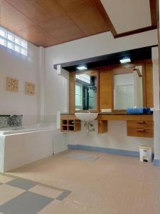 Φωτογραφία από το άλμπουμ του Suriyasom Villa 5 σε Thalang