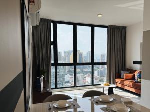 Χώρος καθιστικού στο Majestic Suites KLCC by Mana-Mana