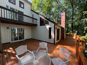 Rõdu või terrass majutusasutuses Mountain View Cottage