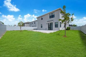 Aed väljaspool majutusasutust 3600sqft, Super home in Miami !