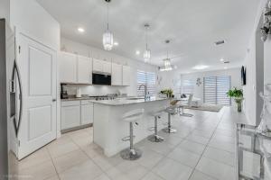 Köök või kööginurk majutusasutuses 3600sqft, Super home in Miami !
