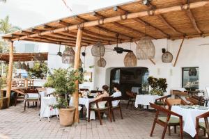 Εστιατόριο ή άλλο μέρος για φαγητό στο Apartment in Puerto Las Hadas Condominium