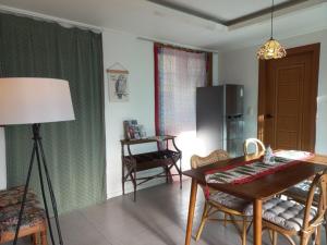 TV a/nebo společenská místnost v ubytování Hongcheon Riverhill Stay + 1 fotografie