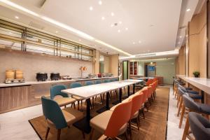 Χώρος καθιστικού στο Hanting Hotel Shanghai Longyang Road Subway Station