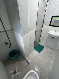 Ένα μπάνιο στο Paulines & Malinao Homestay +23 φωτογραφίες