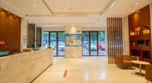 Vstupní hala nebo recepce v ubytování City Comfort Inn Wuhan Qingshan Jianshi Qingyiju Metro Station