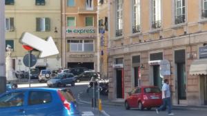 The surrounding neighborhood or a neighborhood close to a vendégházakat
