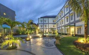 Zahrada ubytování Puri Indah Hotel