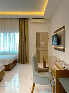 TV a/nebo společenská místnost v ubytování Front One Resort Indraloka Temanggung
