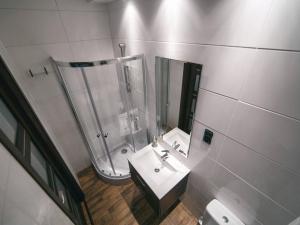 Kúpeľňa v ubytovaní Apartament Focha 26