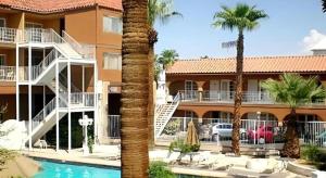 Πισίνα στο ή κοντά στο Shalimar Hostel