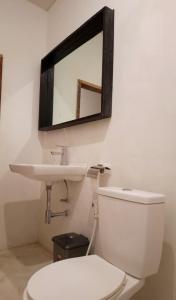 Ένα μπάνιο στο MenTari GuestHouse