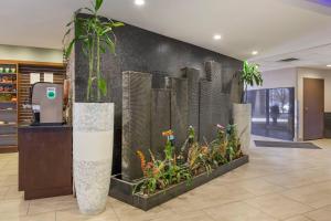 Afbeelding uit fotogalerij van Radisson Hotel Southfield-Detroit in Southfield +97 foto's