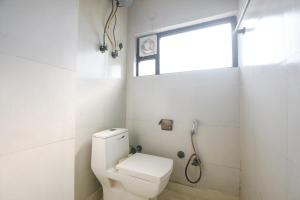 Koupelna v ubytování FabHotel Surajkund Residency