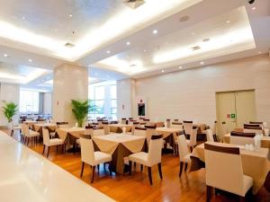 Restaurace v ubytování Kunming Wenhui Hotel