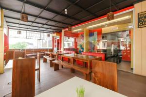 Restaurace v ubytování Hotel JAV Front One