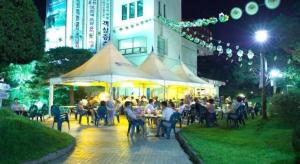 Επισκέπτες που μένουν στο Onyang Hot Spring Hotel +79 φωτογραφίες