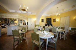 Restavracija oz. druge možnosti za prehrano v nastanitvi Bistrampolis Manor