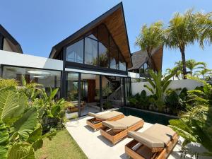 Zahrada ubytování Baliwood - Luxury 3BR villa - By the beach