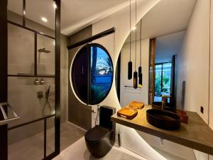 Fotografie z fotogalerie ubytování Baliwood - Luxury 3BR villa - By the beach v destinaci Uluwatu + 18 fotografií