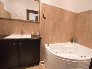 Gallery image of Luxury Central apartment in Sibiu in Sibiu +29 photos