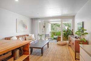 Χώρος καθιστικού στο Luxe & Private l Central Bangalow l Nova Escapes +46 φωτογραφίες