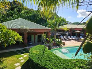 Bazén v ubytování Villa African Queen - St Barth nebo v jeho okolí