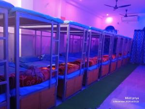 德奥加尔AC Comfort Guest House的相册照片 更多14张照片