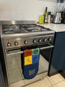 Φωτογραφία από το άλμπουμ του Apartment with Mountain View - Fast WIFI, convenient location στο Κέιπ Τάουν +13 φωτογραφίες