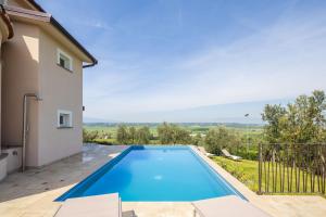 Πισίνα στο ή κοντά στο Villetta Marice by VacaVilla