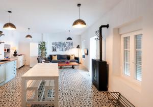 Kuchyň nebo kuchyňský kout v ubytování Casa Típica con Terraza