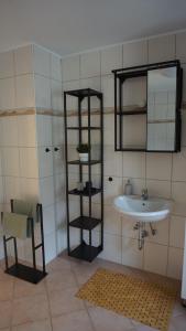 Koupelna v ubytování Apartment am Golfplatz in Mackenbach