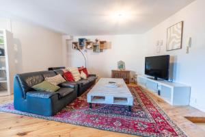 Μια τηλεόραση ή/και κέντρο ψυχαγωγίας στο Modern and old T2