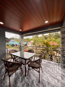 Balkón nebo terasa v ubytování Lovely Bedroom in Lila, Bohol with WIFI, AC and Ref