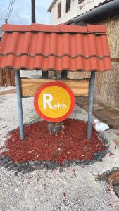 Certifikát, hodnocení, plakát nebo jiný dokument vystavený v ubytování Retro II