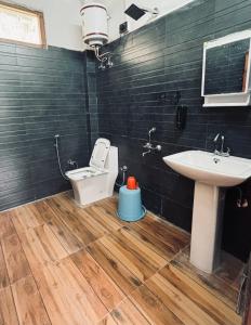 Ένα μπάνιο στο High on hills