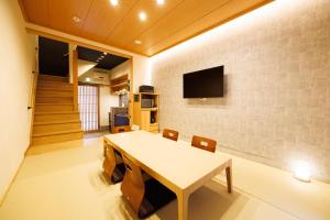 Μια τηλεόραση ή/και κέντρο ψυχαγωγίας στο Fuga Bettei Shijyo Omiya