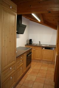 Kuchyň nebo kuchyňský kout v ubytování Wohnung Lärchberg