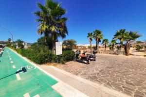 Swimmingpoolen hos eller tæt på Appartamento Zara 3 - MyHo Casa