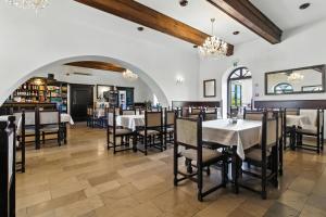 Зображення з фотогалереї помешкання Dwór Rychwałd у місті Rychwałd