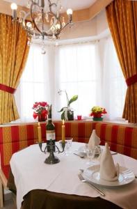 Khu vực ghế ngồi tại Cesa Vedla Dolomites