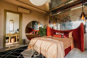 Ένα ή περισσότερα κρεβάτια σε δωμάτιο στο Theatrical 4bd Villa Escapades with epic Rice Terraces Panoramas +126 φωτογραφίες