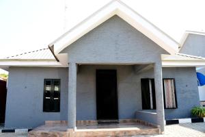 Budova, kde se chata nachází