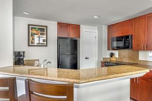 Kuchyň nebo kuchyňský kout v ubytování Lagoon Tower, a Hilton Grand Vacations Club- STUDIO STP