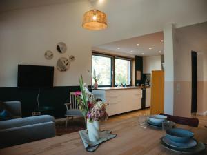 Χώρος καθιστικού στο Das Vogelnest