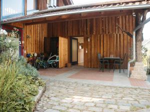 Το κτήριο όπου στεγάζεται  το διαμέρισμα