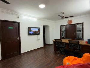 TV a/nebo společenská místnost v ubytování The Wandernest Hostel