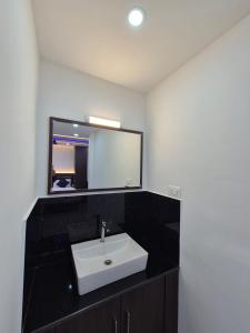 Koupelna v ubytování G Mount Budget Stay + 37 fotografií