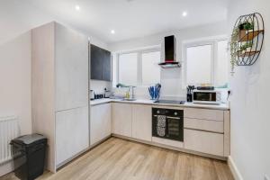 Fotografie z fotogalerie ubytování West Hendon Apartment Near Station With Parking 03 v destinaci The Hyde